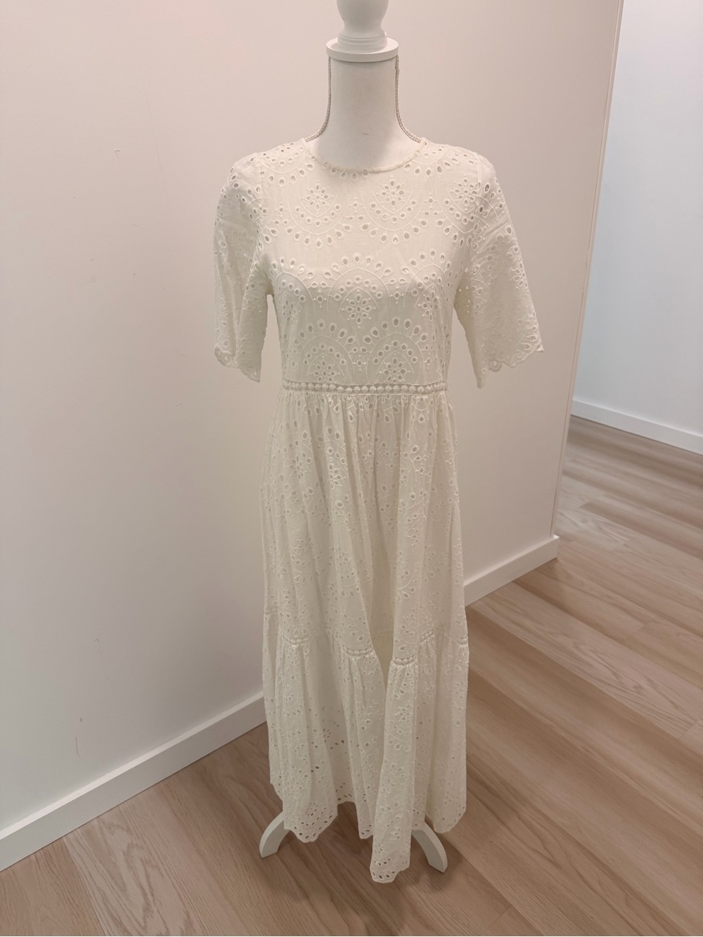 Few Moda Embroidered White Eyelet Midi Dress 100% Cotton Size XS
